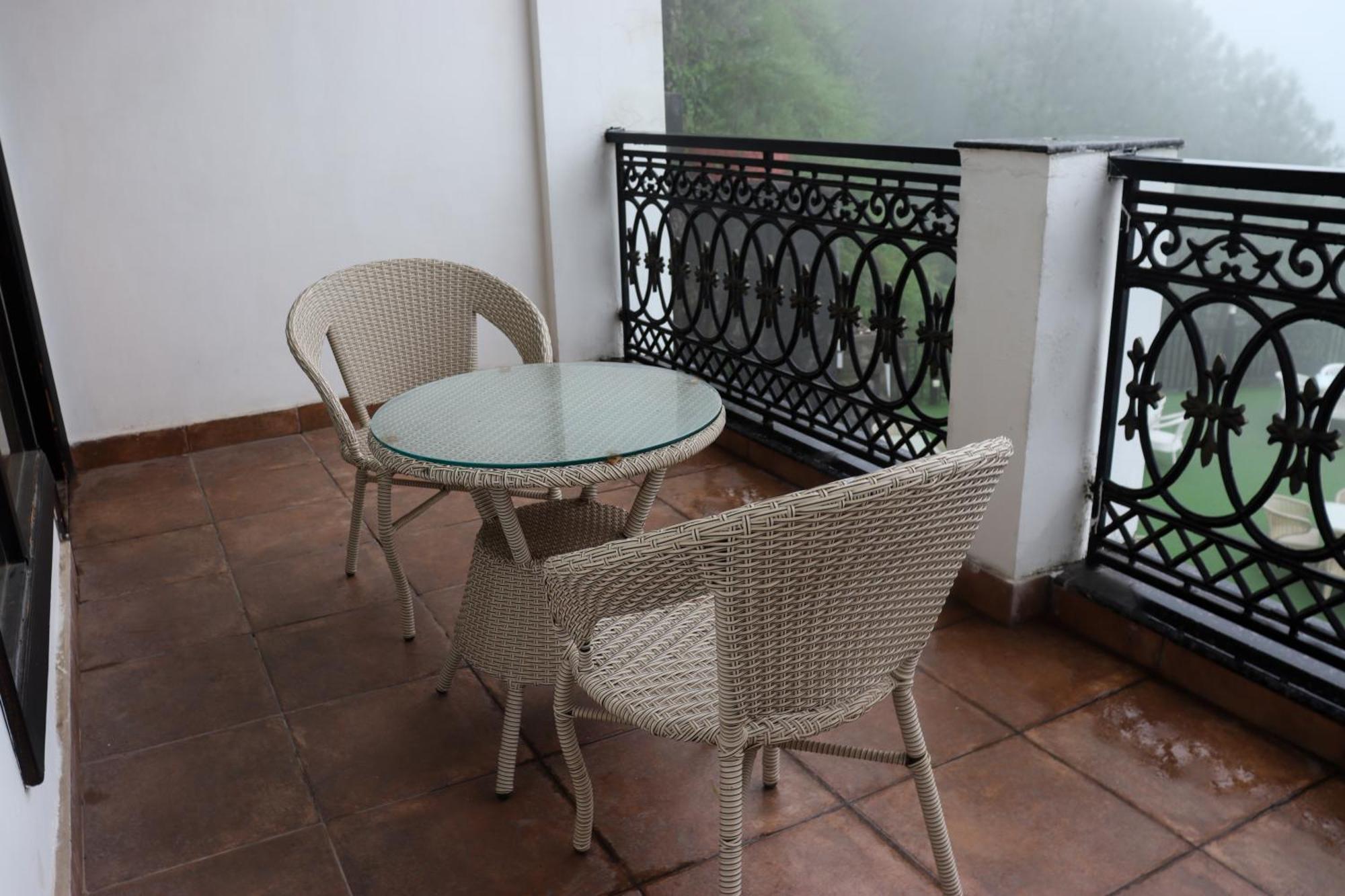 Rosetum Kasauli Hotel Buitenkant foto